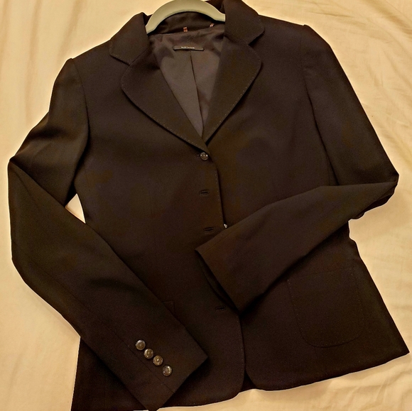 Like New Elie Tahari Black Blazer - Picture 1 of 2